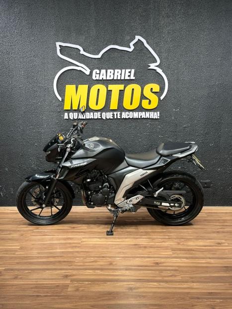 YAMAHA FZ 25 250 Fazer Flex , Foto 2