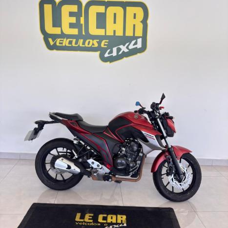 YAMAHA FZ 25 250 Fazer Flex , Foto 1