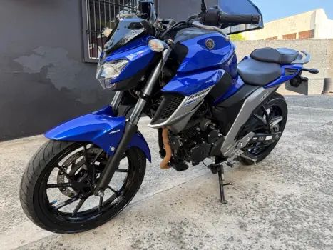 YAMAHA FZ 25 250 Fazer Flex , Foto 1
