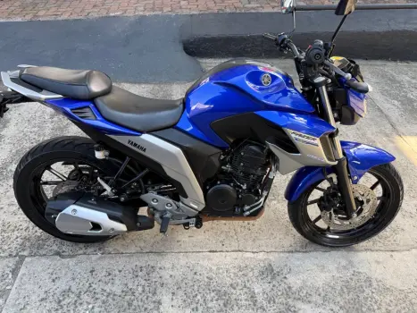 YAMAHA FZ 25 250 Fazer Flex , Foto 3