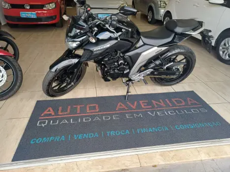 YAMAHA FZ 25 250 Fazer Flex , Foto 4