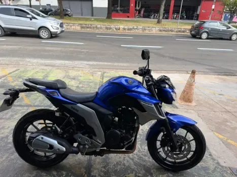 YAMAHA FZ 25 250 Fazer Flex , Foto 2