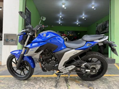 YAMAHA FZ 25 250 Fazer Flex , Foto 1