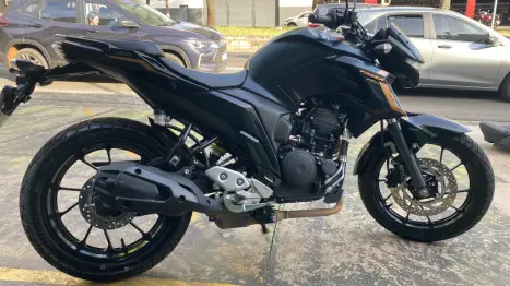 YAMAHA FZ 25 250 Fazer Flex , Foto 2