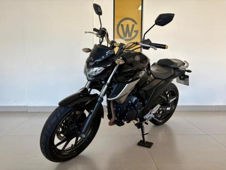 YAMAHA FZ 25 250 Fazer Flex , Foto 4