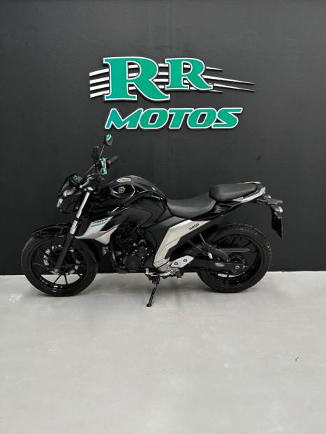 YAMAHA FZ 25 250 Fazer Flex , Foto 2
