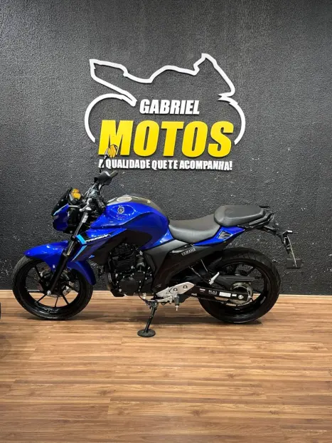 YAMAHA FZ 25 250 Fazer Flex , Foto 2