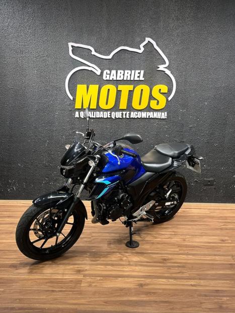 YAMAHA FZ 25 250 Fazer Flex , Foto 4