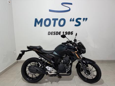 YAMAHA FZ 25 250 Fazer Flex , Foto 1