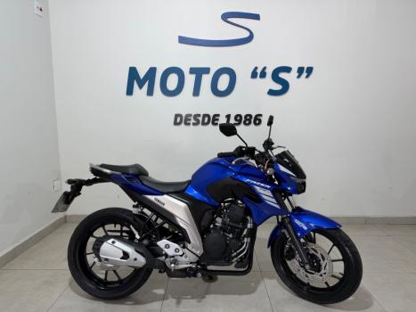 YAMAHA FZ 25 250 Fazer Flex , Foto 1