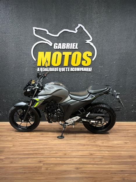 YAMAHA FZ 25 250 Fazer Flex , Foto 2