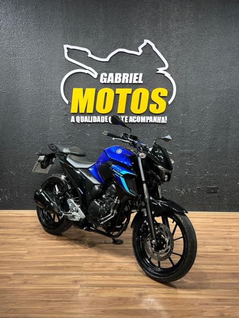 YAMAHA FZ 25 250 Fazer Flex , Foto 3