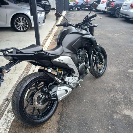 YAMAHA FZ 25 250 Fazer Flex , Foto 2
