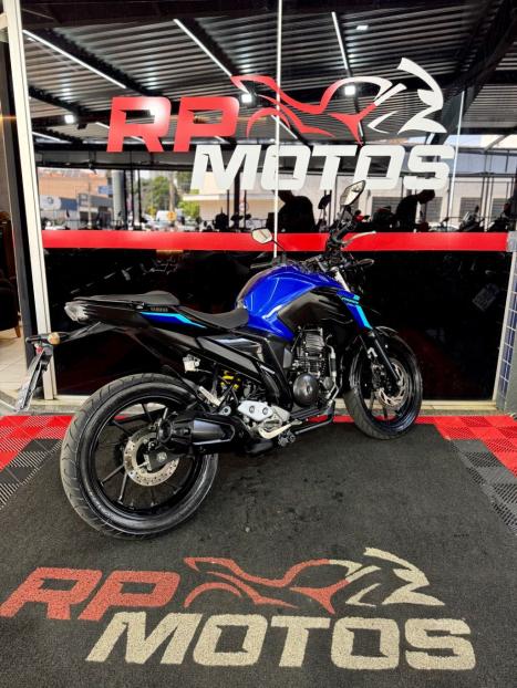 YAMAHA FZ 25 250 Fazer Flex , Foto 10