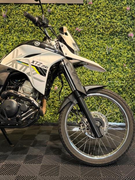 YAMAHA Lander 250 , Foto 5