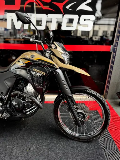 YAMAHA Lander 250 , Foto 2