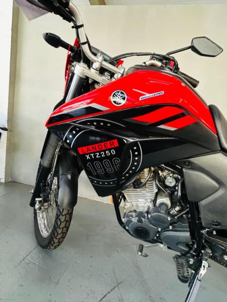 YAMAHA Lander 250 X, Foto 2