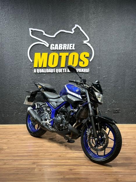YAMAHA MT-03 300 , Foto 3