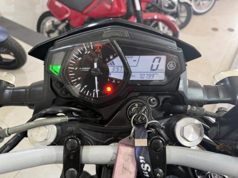 YAMAHA MT-03 300 , Foto 2