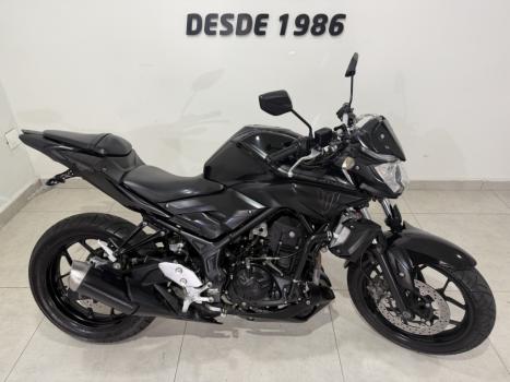 YAMAHA MT-03 300 , Foto 3