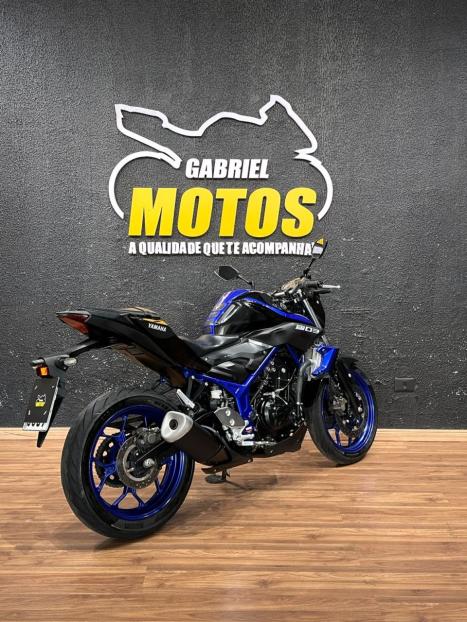YAMAHA MT-03 300 , Foto 6