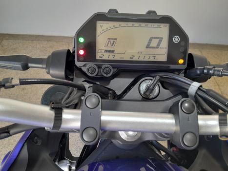 YAMAHA MT-03 300 ABS, Foto 2