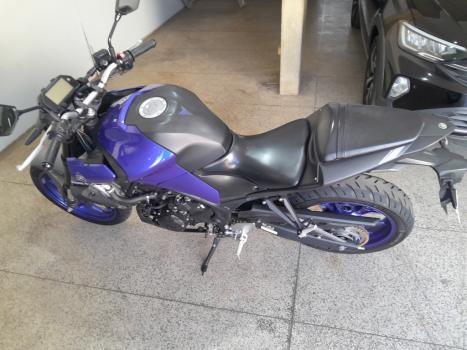 YAMAHA MT-03 300 ABS, Foto 4
