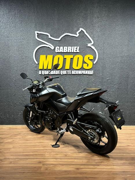 YAMAHA MT-03 300 ABS, Foto 5