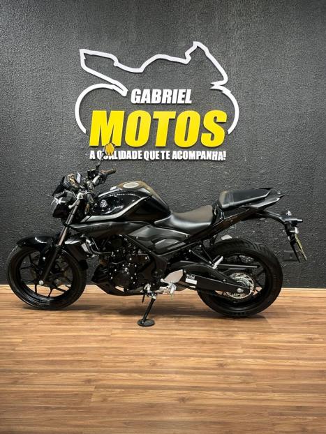 YAMAHA MT-03 300 ABS, Foto 2