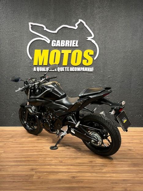 YAMAHA MT-03 300 ABS, Foto 6