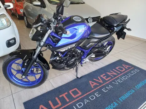 YAMAHA MT-03 300 ABS, Foto 8