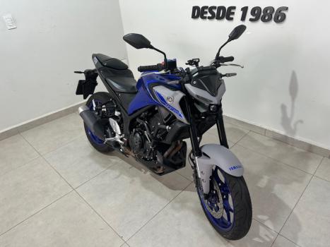 YAMAHA MT-03 300 ABS, Foto 3