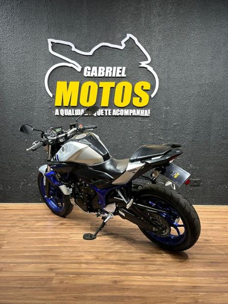 YAMAHA MT-03 300 ABS, Foto 5 YAMAHA MT-03 300 ABS, Foto 5