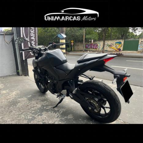 YAMAHA MT-03 300 ABS, Foto 3