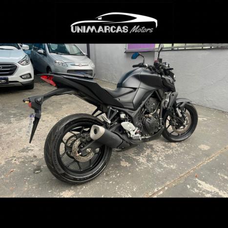 YAMAHA MT-03 300 ABS, Foto 5