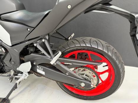 YAMAHA MT-03 300 ABS, Foto 7