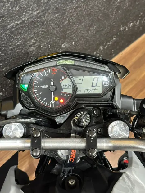 YAMAHA MT-03 300 ABS, Foto 7