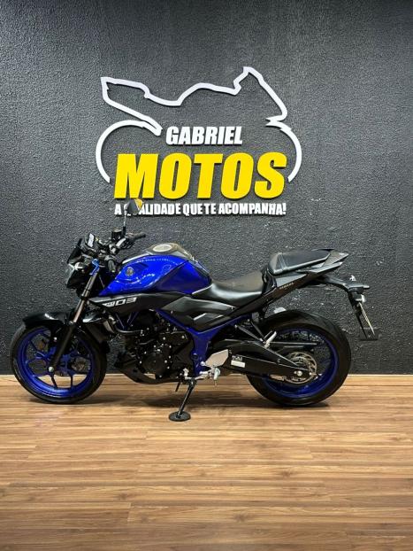 YAMAHA MT-03 300 ABS, Foto 2