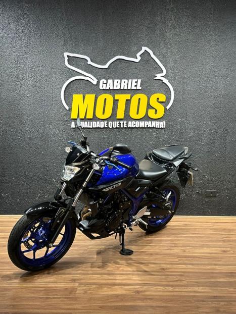 YAMAHA MT-03 300 ABS, Foto 4