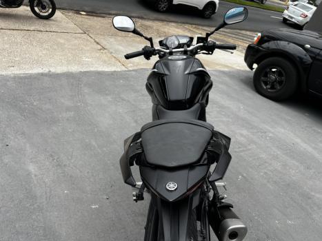 YAMAHA MT-03 300 ABS, Foto 7