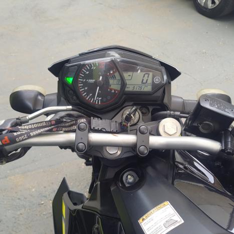 YAMAHA MT-03 300 ABS, Foto 3