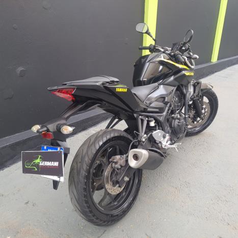 YAMAHA MT-03 300 ABS, Foto 5