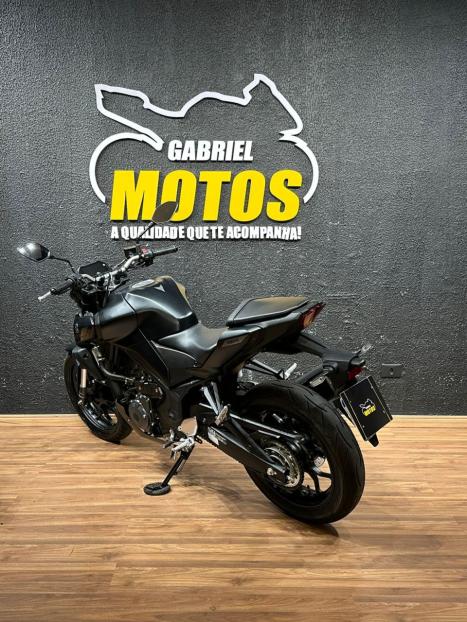 YAMAHA MT-03 300 ABS, Foto 5