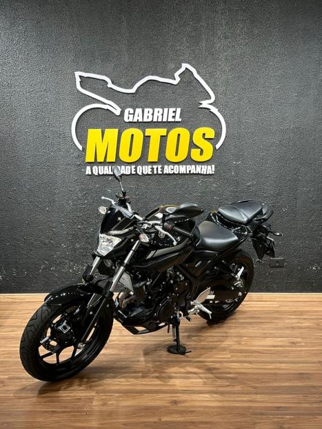 YAMAHA MT-03 300 ABS, Foto 4