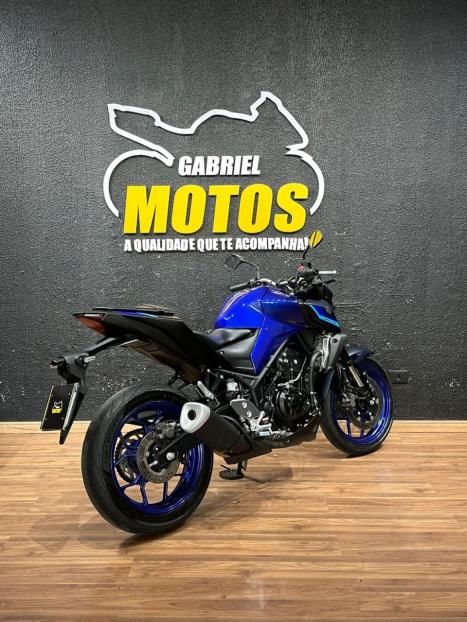 YAMAHA MT-03 300 ABS, Foto 6