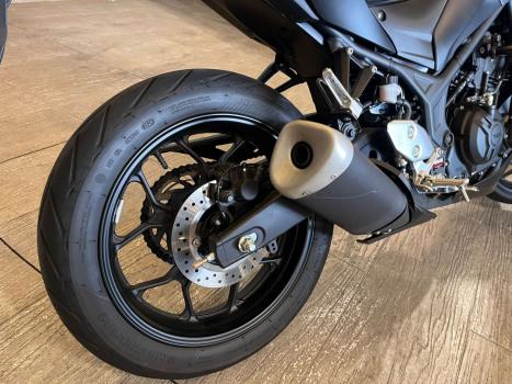 YAMAHA MT-03 300 ABS, Foto 10