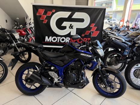 YAMAHA MT-03 300 ABS, Foto 1