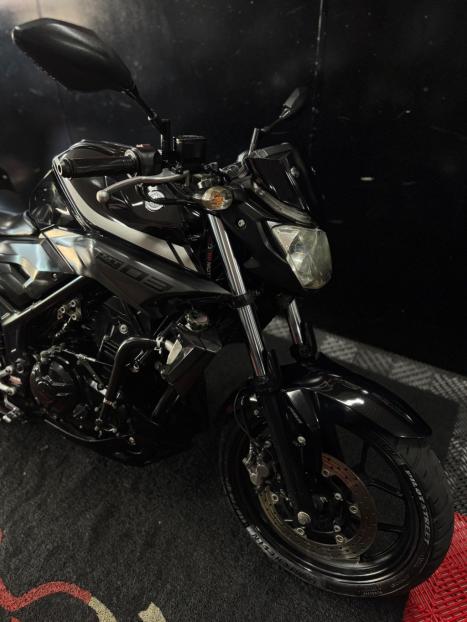 YAMAHA MT-03 300 ABS, Foto 2