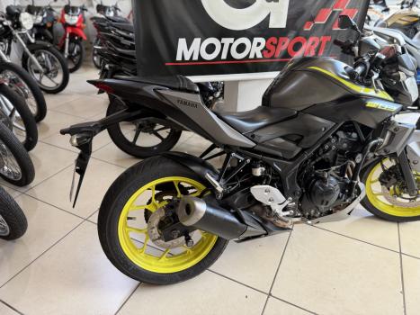 YAMAHA MT-03 300 ABS, Foto 2