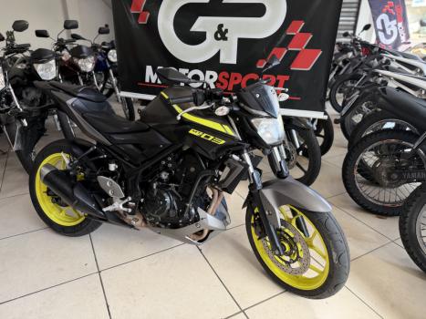 YAMAHA MT-03 300 ABS, Foto 3
